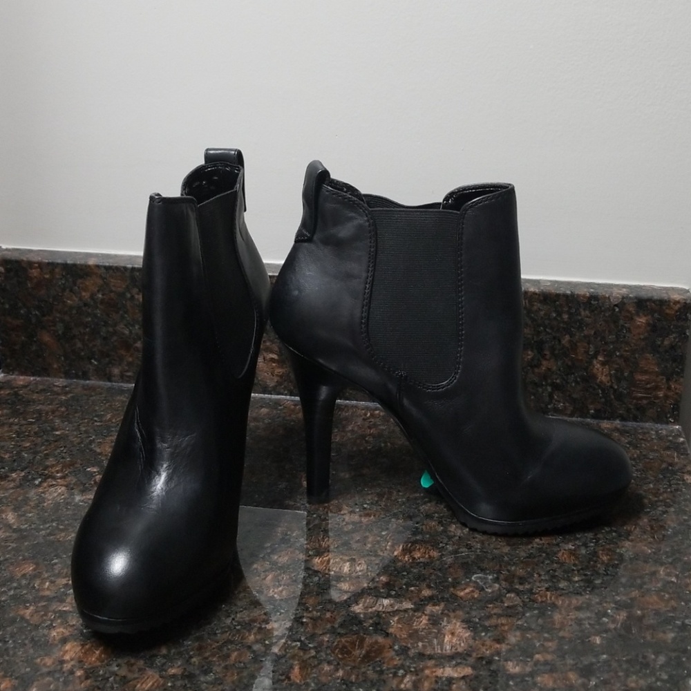 Jessica Simpson JP Kerra Leather Ankle Boots